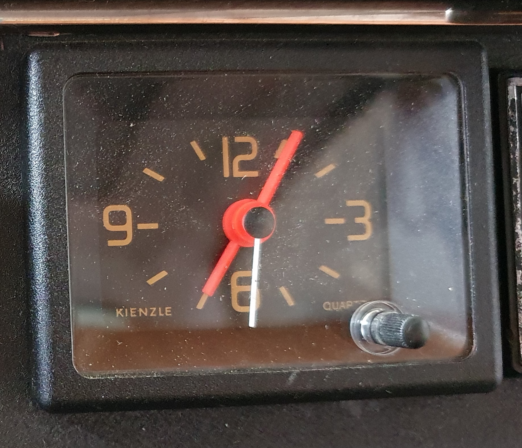 Kienzle
                  Peugeot Uhr
